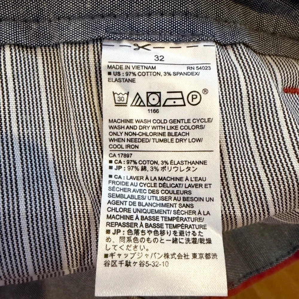 Banana Republic Aiden Short Mens 32 Slim Fit Red Chino‎ Shorts 10